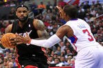 Lebron-james-chris-paul_crop_150x100