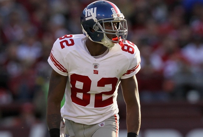 SAN FRANCISCO, CA - NOVEMBER 13:  Mario Manningham #82 of the New York Giants in action against the San Francisco 49ers at Candlestick Park on November 13, 2011 in San Francisco, California.  (Photo by Ezra Shaw/Getty Images)