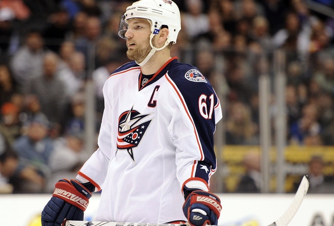 LOS ANGELES, CA - FEBRUARY 01:  Rick Nash #61 of the Columbus Blue Jackets waits for a faceoff during the game against the Los Angeles Kings at Staples Center on February 1, 2012 in Los Angeles, California.  (Photo by Harry How/Getty Images)