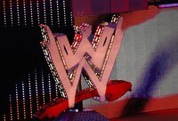 4 Things to Watch in Elimination Chamber