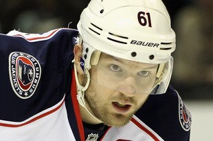 SAN JOSE, CA - JANUARY 05:  Rick Nash #61 of the Columbus Blue Jackets in action against the San Jose Sharks at HP Pavilion at San Jose on January 5, 2012 in San Jose, California.  (Photo by Ezra Shaw/Getty Images)