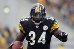 PITTSBURGH, PA - DECEMBER 24:  Rashard Mendenhall #34 of the Pittsburgh Steelers carries the ball against the St. Louis Rams during the game on December 24, 2011 at Heinz Field in Pittsburgh, Pennsylvania.  The Steelers won 27-0.  (Photo by Justin K. Aller/Getty Images)
