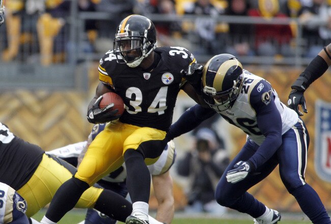 PITTSBURGH, PA - DECEMBER 24:  Rashard Mendenhall #34 of the Pittsburgh Steelers carries the ball against the St. Louis Rams during the game on December 24, 2011 at Heinz Field in Pittsburgh, Pennsylvania.  The Steelers won 27-0.  (Photo by Justin K. Aller/Getty Images)