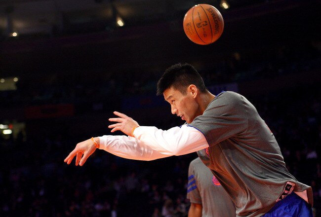 NEW YORK, NY - FEBRUARY 10:  Jeremy Lin #17 of the New York Knicks warms up prior to playing against the Los Angeles Lakers at Madison Square Garden on February 10, 2012 in New York City.  NOTE TO USER: User expressly acknowledges and agrees that, by downloading and or using this photograph, User is consenting to the terms and conditions of the Getty Images License Agreement.  (Photo by Chris Chambers/Getty Images)