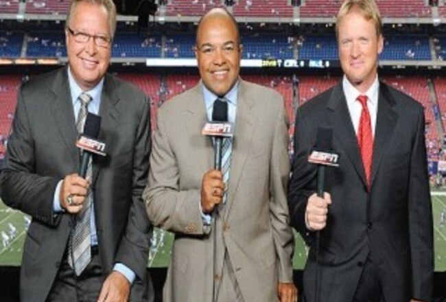 Monday_night_football_booth1_crop_650x440