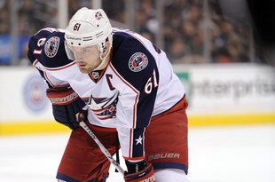 LOS ANGELES, CA - JANUARY 07:  Rick Nash #61 of the Columbus Blue Jackets waits for a faceoff during the game against the Los Angeles Kings at Staples Center on January 7, 2012 in Los Angeles, California.  (Photo by Harry How/Getty Images)