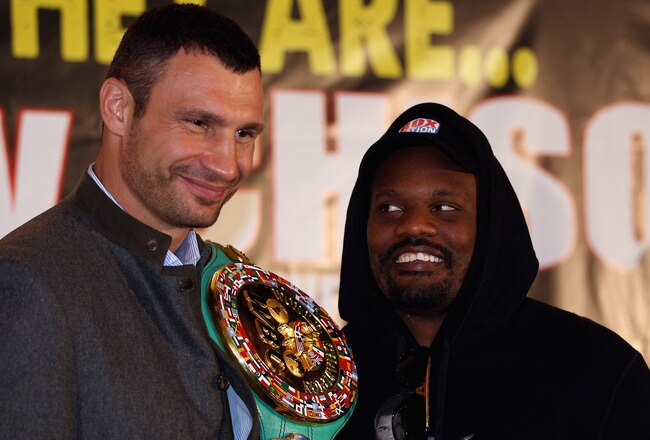 LONDON, ENGLAND - JANUARY 09:  (L-R) Vitali Klitschko of the Ukraine and Dereck Chisora of England during a press conference at The Landmark Hotel on January 9, 2012 in London, England.  (Photo by Andrew Redington/Getty Images)