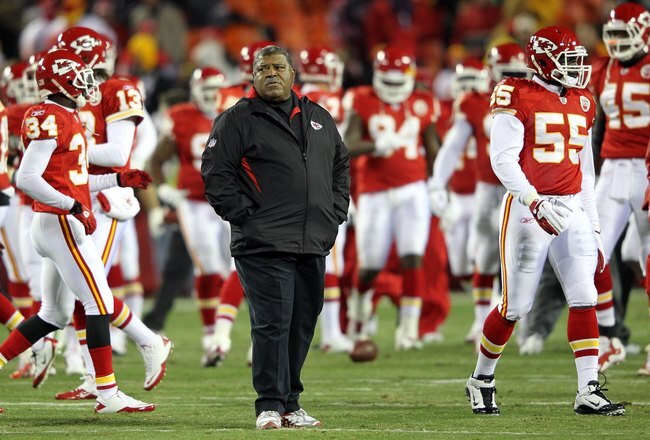 KANSAS CITY, MO - NOVEMBER 27:  Defensive coordinator Romeo Crennel of the Kansas City Chiefs watches players warm up prior to the game against the Pittsburgh Steelers on November 27, 2011 at Arrowhead Stadium in Kansas City, Missouri.  (Photo by Jamie Squire/Getty Images)