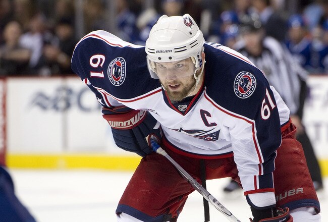 VANCOUVER, CANADA - DECEMBER 15: Rick Nash #61 of the Columbus Blue Jackets waits for a face-off during NHL action on December 15, 2010 against the Vancouver Canucks at Rogers Arena in Vancouver, BC, Canada.  (Photo by Rich Lam/Getty Images)