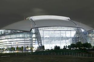 Cowboysstadiumlit_crop_310x205