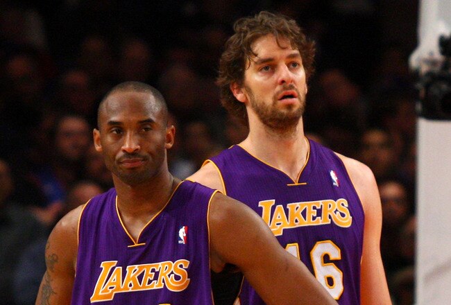 NEW YORK, NY - FEBRUARY 10: (L-R) Kobe Bryant #24 and Pau Gasol #16 of the Los Angeles Lakers look on against the New York Knicks at Madison Square Garden on February 10, 2012 in New York City.  NOTE TO USER: User expressly acknowledges and agrees that, by downloading and or using this photograph, User is consenting to the terms and conditions of the Getty Images License Agreement.  (Photo by Chris Chambers/Getty Images)