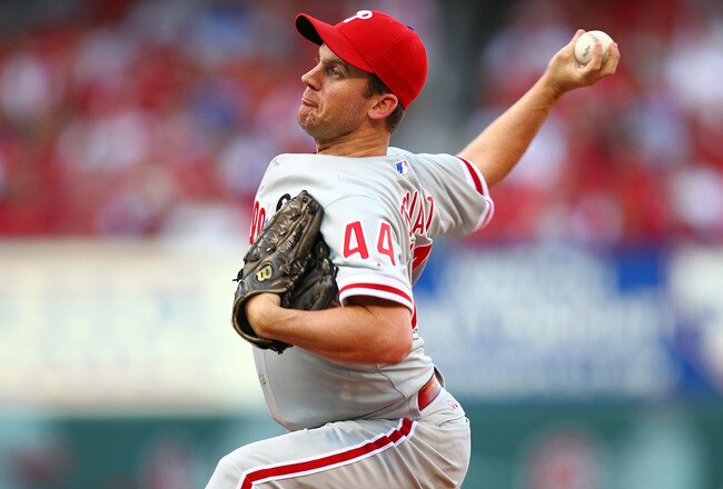ST LOUIS, MO - OCTOBER 05:  Starting pitcher Roy Oswalt #44 of the Philadelphia Phillies pitches during Game 4 of the National League Division Series against the St. Louis Cardinals on October 5, 2011 at Busch Stadium in St Louis, Missouri.  (Photo by Dilip Vishwanat/Getty Images)