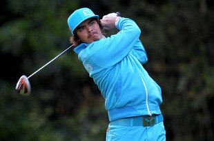 PACIFIC PALISADES, CA - FEBRUARY 16: Rickie Fowler hits his tee shot on the 12th hole during the first round of the Northern Trust Open at Riviera Country Club on February 16, 2012 in Pacific Palisades, California.  (Photo by Stephen Dunn/Getty Images)