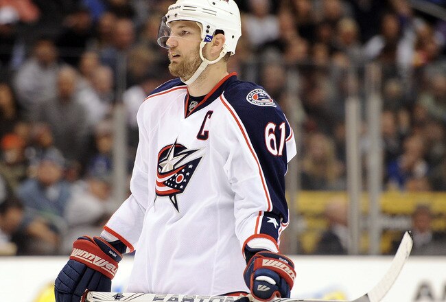 LOS ANGELES, CA - FEBRUARY 01:  Rick Nash #61 of the Columbus Blue Jackets waits for a faceoff during the game against the Los Angeles Kings at Staples Center on February 1, 2012 in Los Angeles, California.  (Photo by Harry How/Getty Images)