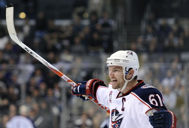 LOS ANGELES, CA - NOVEMBER 17:  Rick Nash #61 of the Columbus Blue Jackets celebrates his goal to take a 4-3 lead over the Los Angeles Kings during the third period at the Staples Center on November 17, 2010 in Los Angeles, California.  (Photo by Harry How/Getty Images)