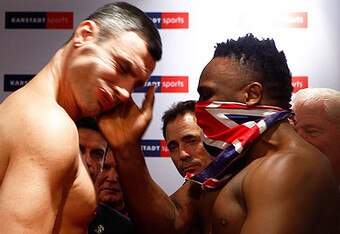 Dereck-chisora-slaps-the--007_crop_340x234