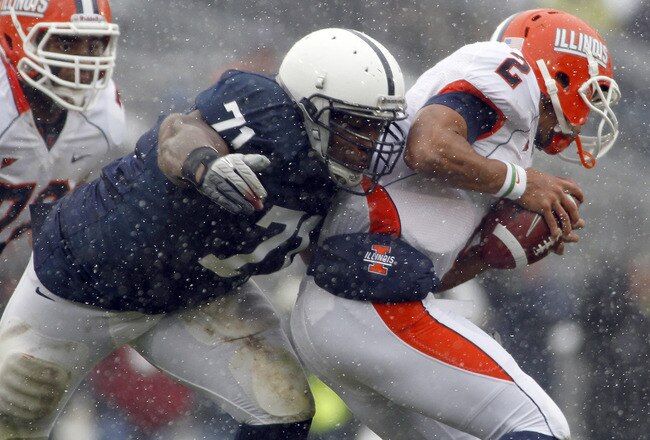 STATE COLLEGE, PA - OCTOBER 29:  Devon Still #71 of the Penn State Nittany Lions sacks Nathan Scheelhaase #2 of the Illinois Fighting Illini during the game on October 29, 2011 at Beaver Stadium in State College, Pennsylvania.  (Photo by Justin K. Aller/Getty Images)