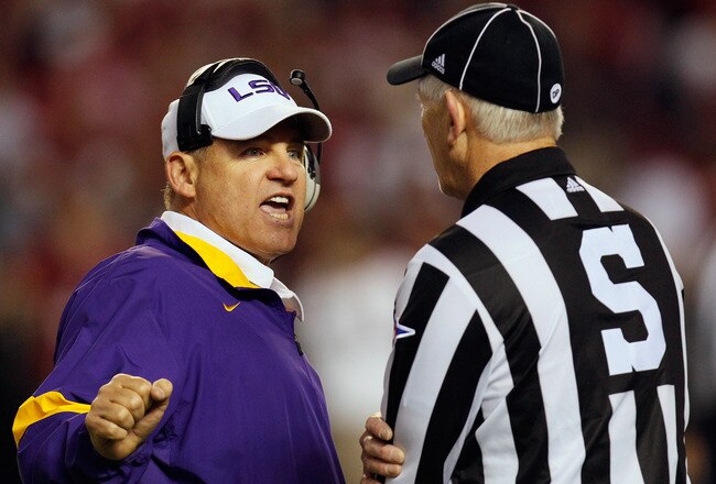 TUSCALOOSA, AL - NOVEMBER 05:  Head coach Les Miles of the LSU Tigers yells at the referee questioning a call during the game against the Alabama Crimson Tide at Bryant-Denny Stadium on November 5, 2011 in Tuscaloosa, Alabama.  (Photo by Kevin C. Cox/Getty Images)