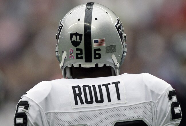 HOUSTON - OCTOBER 09: Stanford Routt #26 of the Oakland Raiders at Reliant Stadium on October 9, 2011 in Houston, Texas. (Photo by Bob Levey/Getty Images)