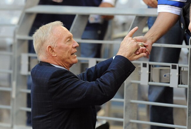 GLENDALE, AZ - DECEMBER 04:  Jerry Jones owner of the Dallas Cowboys shakes some fans hands during pre-game against the Arizona Cardinals at University of Phoenix Stadium on December 4, 2011 in Glendale, Arizona.  (Photo by Norm Hall/Getty Images)