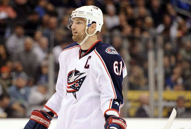 LOS ANGELES, CA - FEBRUARY 01:  Rick Nash #61 of the Columbus Blue Jackets waits for a faceoff during the game against the Los Angeles Kings at Staples Center on February 1, 2012 in Los Angeles, California.  (Photo by Harry How/Getty Images)