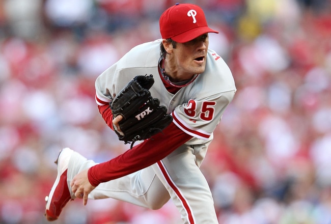 ST LOUIS, MO - OCTOBER 04:  Cole Hamels #35 of the Philadelphia Phillies throws a pitch against the St. Louis Cardinals during Game Three of the National League Division Series at Busch Stadium on October 4, 2011 in St Louis, Missouri.  (Photo by Jamie Squire/Getty Images)