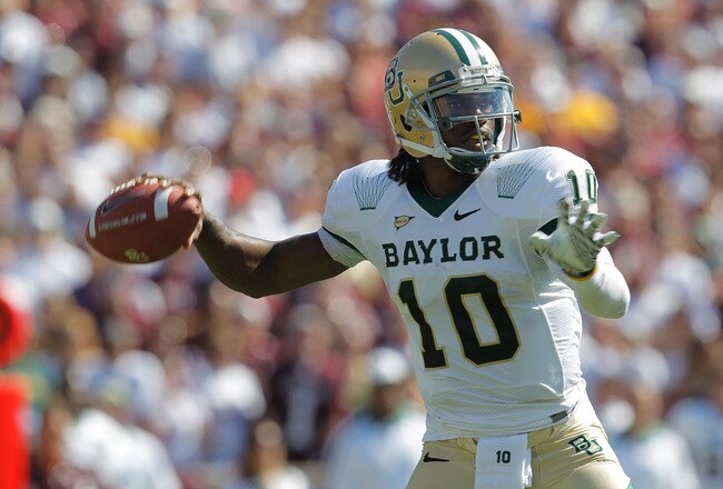 COLLEGE STATION, TX - OCTOBER 15: Robert Griffin III #10 of the Baylor Bears passes during a game against the Texas A&M Aggies at Kyle Field on October 15, 2011 in College Station, Texas.  (Photo by Sarah Glenn/Getty Images)