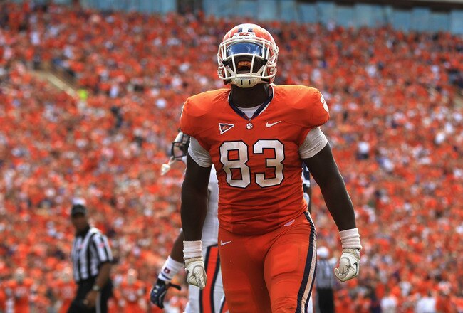 CLEMSON, SC - SEPTEMBER 17:  Dwayne Allen #83 of the Clemson Tigers celebrates against the Auburn Tigers during their game at Memorial Stadium on September 17, 2011 in Clemson, South Carolina.  (Photo by Streeter Lecka/Getty Images)