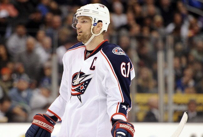LOS ANGELES, CA - FEBRUARY 01:  Rick Nash #61 of the Columbus Blue Jackets waits for a faceoff during the game against the Los Angeles Kings at Staples Center on February 1, 2012 in Los Angeles, California.  (Photo by Harry How/Getty Images)