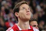 AMSTERDAM, NETHERLANDS - DECEMBER 07: Jan Vertonghen of Ajax enters the pitch with his teammates for the UEFA Champions League group D match between AFC Ajax and Real Madrid at the Amsterdam Arena on December 7, 2011 in Amsterdam, Netherlands.  (Photo by Jasper Juinen/Getty Images)