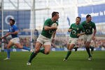 DUBLIN, IRELAND - FEBRUARY 25:  Tommy Bowe of Ireland scores a try during the RBS Six Nations match between Ireland and Italy at Aviva Stadium on February 25, 2012 in Dublin, Ireland.  (Photo by Jamie McDonald/Getty Images)
