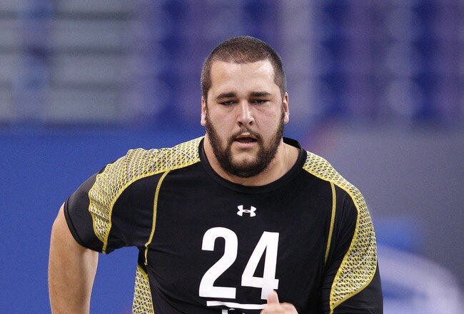 INDIANAPOLIS, IN - FEBRUARY 25: Offensive lineman Matt Kalil of USC runs the 40-yard dash during the 2012 NFL Combine at Lucas Oil Stadium on February 25, 2012 in Indianapolis, Indiana. (Photo by Joe Robbins/Getty Images)