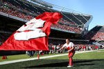 01niuvswisconsinjerryb-l_crop_150x100
