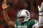 ARLINGTON, TX - NOVEMBER 26:  Robert Griffin III #10 of the Baylor Bears at Cowboys Stadium on November 26, 2011 in Arlington, Texas.  (Photo by Ronald Martinez/Getty Images)