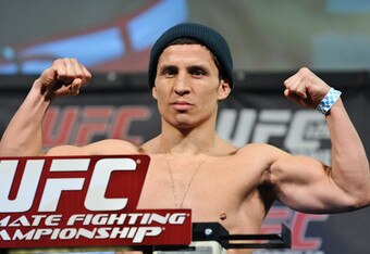 http://cdn.bleacherreport.net/images_root/images/photos/001/592/808/UFC128weighIns_Benavidez_Loveland-2_original_crop_340x234.jpg?1330608966