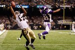 NEW ORLEANS - SEPTEMBER 09:  Robert Meachem #17 of the New Orleans Saints drops a pass against the Minnesota Vikings at the Louisiana Superdome on September 9, 2010 in New Orleans, Louisiana.  (Photo by Chris Graythen/Getty Images)