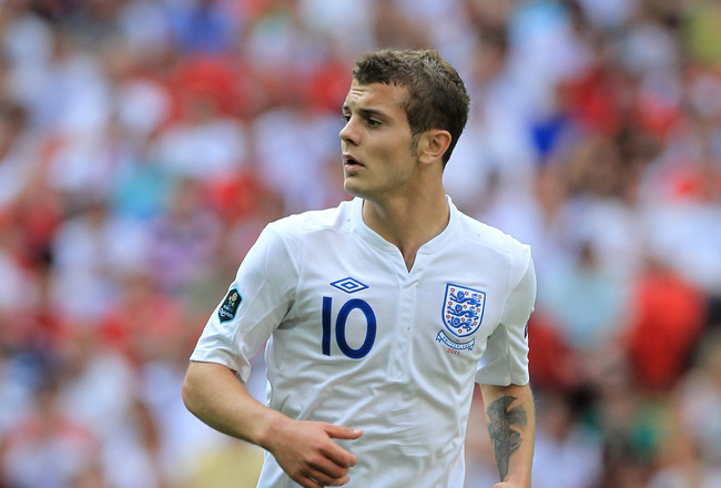 International Football: Taking a Look at the New English Central Midfield Trio