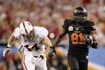 GLENDALE, AZ - JANUARY 02:  Justin Blackmon #81 of the Oklahoma State Cowboys catches a 67-yard touchdown reception in the second quarter against Chase Thomas #44 of the Stanford Cardina during the Tostitos Fiesta Bowl on January 2, 2012 at University of Phoenix Stadium in Glendale, Arizona.(Photo by Christian Petersen/Getty Images)