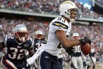 FOXBORO, MA - SEPTEMBER 18:   Vincent Jackson #83 of the San Diego Chargers makes the catch for a touchdown as Devin McCourty #32 of the New England Patriots defends on September 18, 2011 at Gillette Stadium in Foxboro, Massachusetts.  (Photo by Elsa/Getty Images)