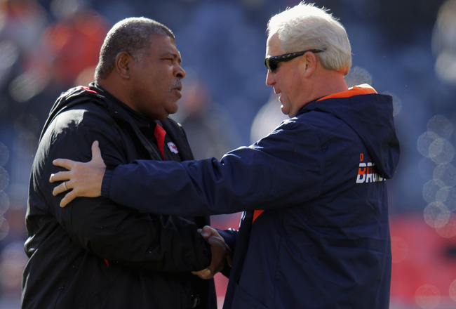 PEYTON Manning to Broncos: Romeo Crennel Means Chiefs Won't Fear Manning
