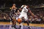 SACRAMENTO, CA - JANUARY 18:  David West #21 of the Indiana Pacers and Jason Thompson #34 of the Sacramento Kings go for a loose ball at Power Balance Pavilion on January 18, 2012 in Sacramento, California. NOTE TO USER: User expressly acknowledges and agrees that, by downloading and or using this photograph, User is consenting to the terms and conditions of the Getty Images License Agreement.  (Photo by Ezra Shaw/Getty Images)
