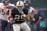 OAKLAND, CA - NOVEMBER 27:  Michael Bush #29 of the Oakland Raiders in action against the Chicago Bears at O.co Coliseum on November 27, 2011 in Oakland, California.  (Photo by Ezra Shaw/Getty Images)