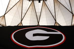 ATLANTA, GA - DECEMBER 03:  The Georgia Bulldogs prepare to face the LSU Tigers in the 2011 SEC Championship Game at Georgia Dome on December 3, 2011 in Atlanta, Georgia.  (Photo by Kevin C. Cox/Getty Images)
