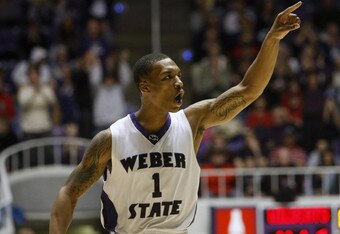 http://cdn.bleacherreport.net/images_root/images/photos/001/640/575/lillard_crop_340x234.jpg?1333483007