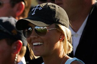 Richelle-baddeley-wag-aaron_crop_310x205