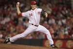 CINCINNATI, OH - SEPTEMBER 20: Homer Bailey #34 of the Cincinnati Reds throws against the Houston Astros at Great American Ball Park on September 20, 2011 in Cincinnati, Ohio.  (Photo by John Sommers II/Getty Images)