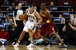 NEWARK, NJ - MARCH 19:  Kris Humphries #43 of the New Jersey Nets posts up against Antawn Jamison #4 of the Cleveland Cavaliers at Prudential Center on March 19, 2012 in Newark, New Jersey.  NOTE TO USER: User expressly acknowledges and agrees that, by downloading and or using this photograph, User is consenting to the terms and conditions of the Getty Images License Agreement.  (Photo by Chris Chambers/Getty Images)