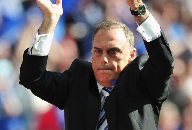 LONDON, ENGLAND - MAY 15:  Portsmouth Manager Avram Grant salutes the fans at the end of the FA Cup sponsored by E.ON Final match between Chelsea and Portsmouth at Wembley Stadium on May 15, 2010 in London, England.  (Photo by Clive Mason/Getty Images)