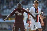 TURIN, ITALY - MARCH 24:  Angelo Obinze Ogbonna (L) of Torino FC marks Daniel Ciofani of AS Gubbio during a set piece during the Serie B match between Torino FC and AS Gubbio at Olimpico Stadium on March 24, 2012 in Turin, Italy.  (Photo by Valerio Pennicino/Getty Images)