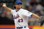 NEW YORK, NY - MAY 06: R.A. Dickey #43 of the New York Mets pitches against the Arizona Diamondbacks at Citi Field on May 6, 2012 in the Flushing neighborhood of the Queens borough of New York City. (Photo by Jim McIsaac/Getty Images)